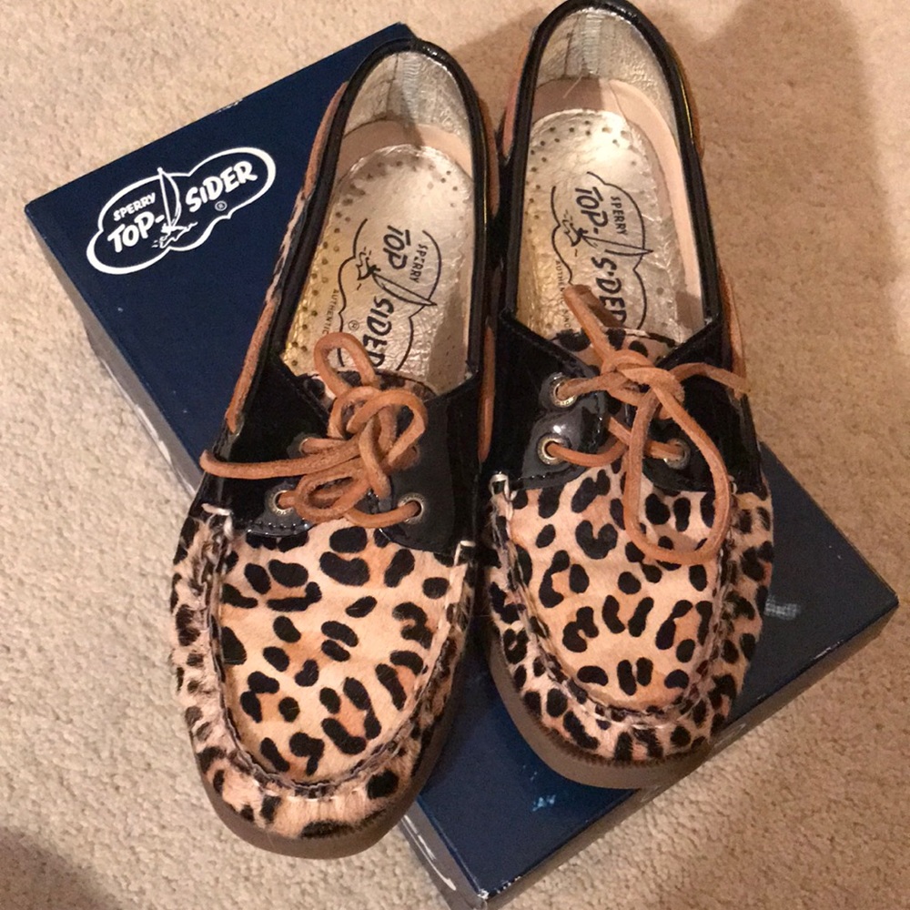 Leopard print Sperry Top Sider